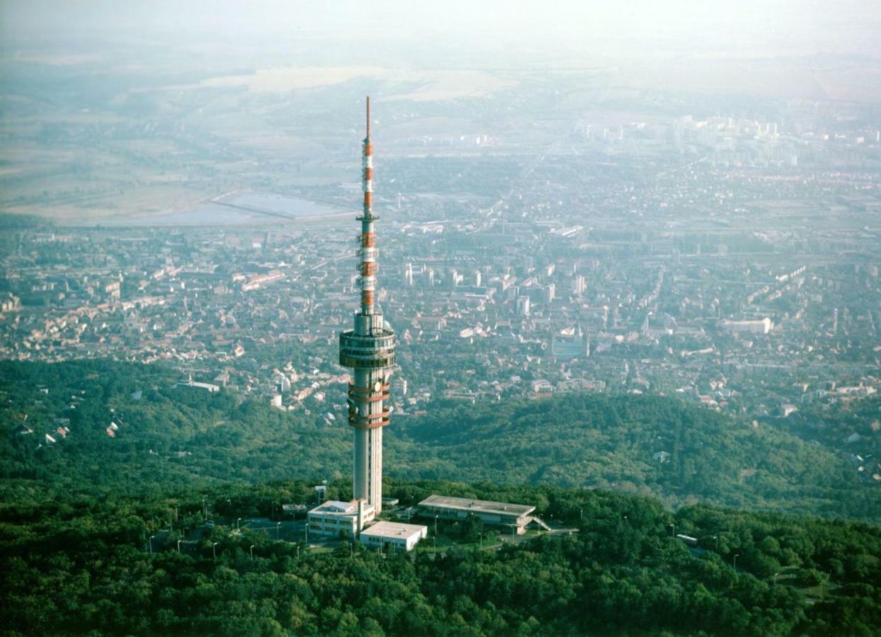 St. Peter Apartman Lägenhet Pécs Exteriör bild